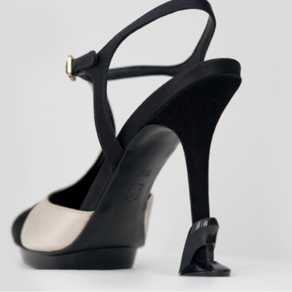 Heckuva Heel, Black, Three Sizes Included - Picture 5 of 5